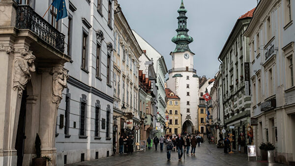 Опрос показал, что на выборах в Словакии могут победить экстремисты