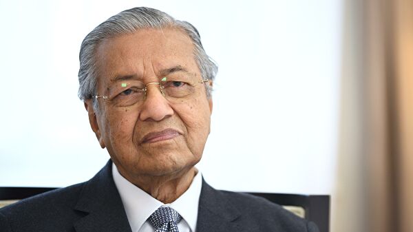 Премьер Малайзии получил право решить, когда покинуть пост