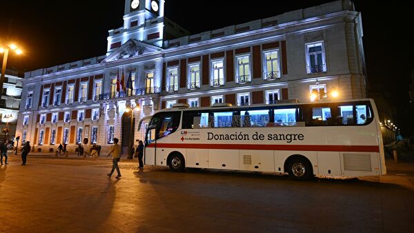 Число жертв коронавируса в Испании за сутки выросло на 738 человек