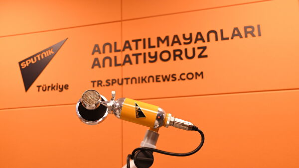 Полиция проводит обыски в офисе Sputnik в Стамбуле
