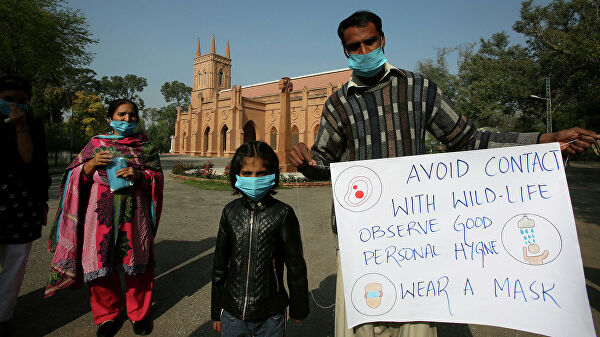 Власти Пакистана призвали армию на помощь в борьбе с коронавирусом