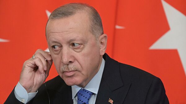 Эрдоган заявил о введении в Турции комендантского часа