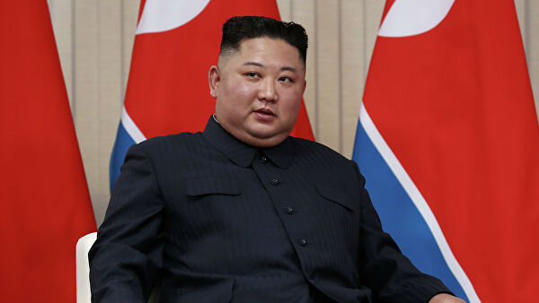 Без масок. Центральное телевидение КНДР показало видео с Ким Чен Ыном
