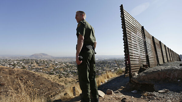 Мексика и США продлили запрет на пересечение границы