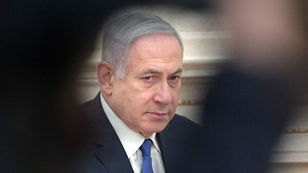 Нетаньяху прибыл к зданию суда в Иерусалиме