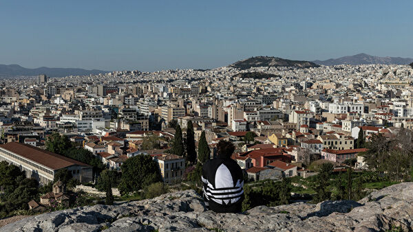 Первомай в Афинах отметили традиционным митингом