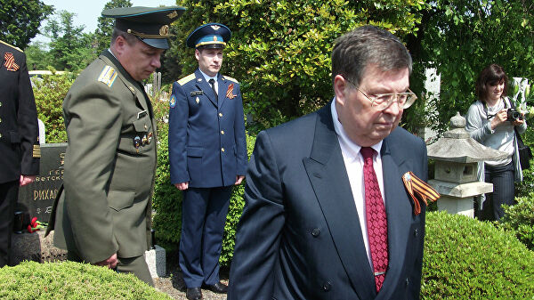 Посол России в Японии возложил цветы к могиле Зорге