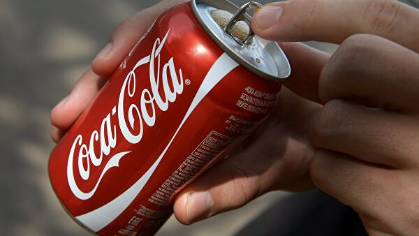 Минимум на месяц. Coca-Cola приостановит размещение рекламы в соцсетях