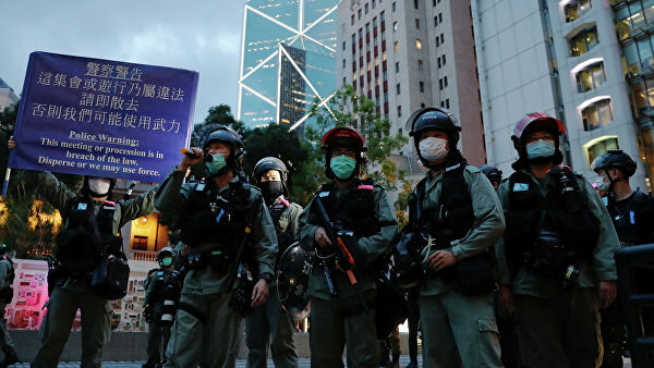 Полиция Гонконга задержала более 50 участников акции протеста