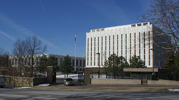Посольство в США заявило об угрозах в адрес дипломатов из-за фейка в СМИ