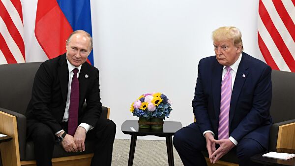 Путин лучше Трампа готовится к встречам, заявил Болтон