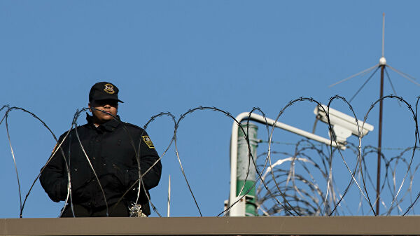 СМИ: федеральные тюрьмы в США закрыли из-за беспорядков в стране