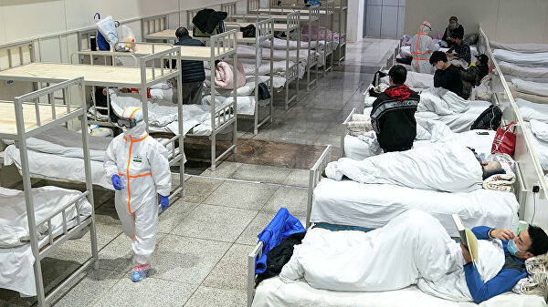 В Китае четыре города ограничили передвижение из-за коронавируса