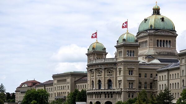 Посольство России в Швейцарии призывает россиян срочно выйти на связь