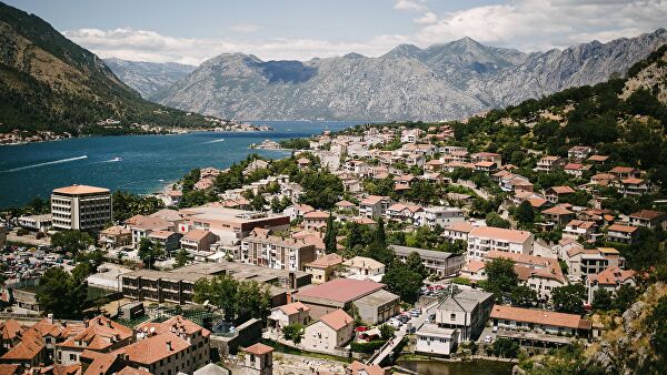 Десятки россиян претендуют на получение паспорта Черногории за инвестиции