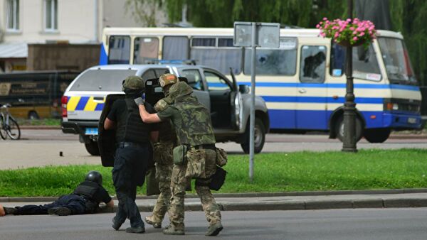Захвативший заложников в Луцке задержан