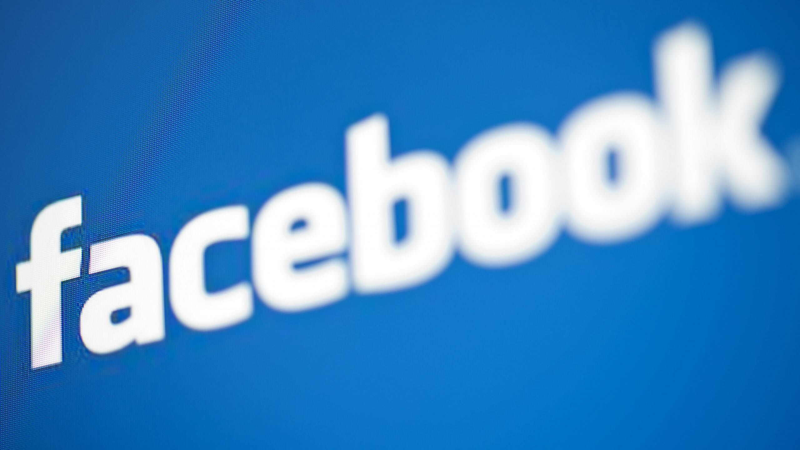 Facebook: Эволюция социальной сети и ее влияние на современное общество