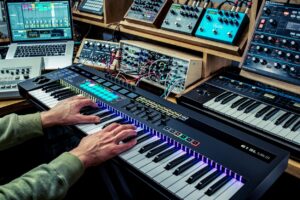 Как выбрать идеальный музыкальный синтезатор: советы и рекомендации